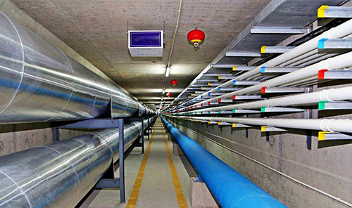 针对地下综合管廊系统的监测、管理和维保，可以采用佰马边缘计算智能区域控制器方案，实现对地下管廊空间的全面感知、智能环境管理、智能维护，保障地下管廊系统的安全、智慧、可靠。