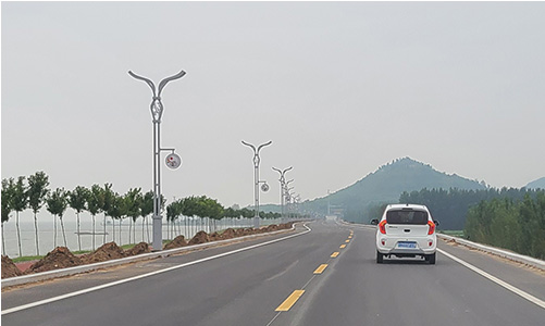佰马智慧杆共建山东泰安智慧公路
