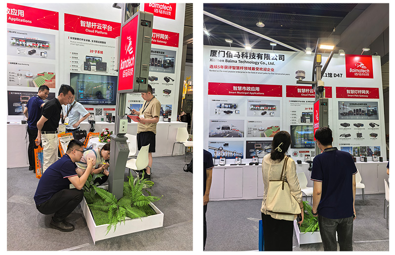 观众参观智慧灯杆系统2.jpg