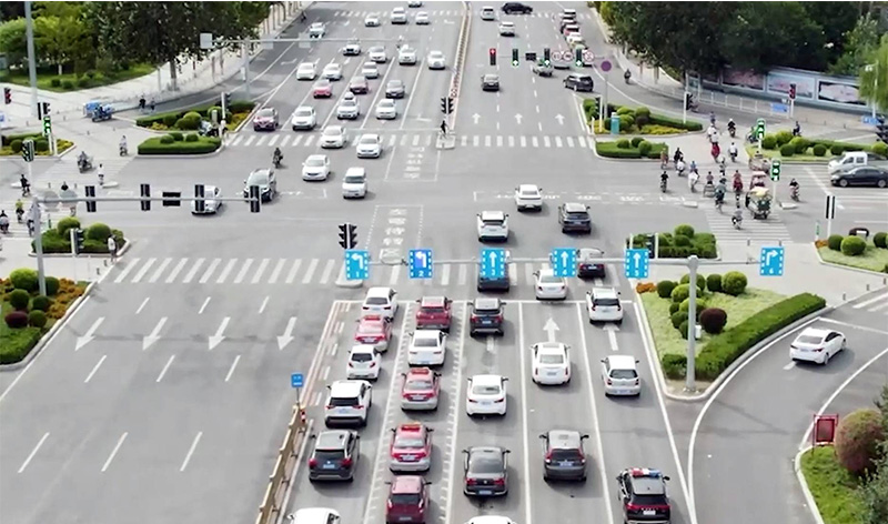 交通十字路口.jpg