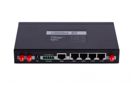 佰马工业4G路由器，支持4G/有线/WiFi多种通信方式，为街道路面提供高速网络覆盖，快捷打造路侧停车监控高位视频杆，协助客户加快实现路侧停车管理运营的无人化转型。