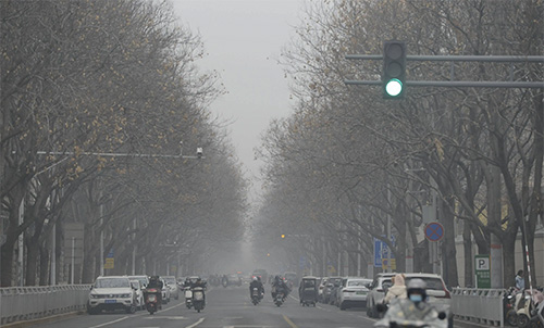 传统空气污染监测多依赖固定站点，覆盖范围有限，无法实时捕捉区域性气象变化和污染物扩散动态。佰马科技提供工业级无线 RTU打造分布式气象监测系统，可精准捕捉气象要素与污染浓度关联数据，为大气污染防治提供科学支撑。