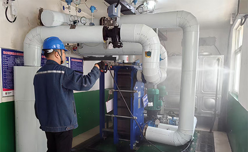 随着城市化进程加快，部分早年建设的供暖系统面临设备老化、故障响应滞后、能耗居高不下等挑战。佰马工业智能网关依托大数据采集、边缘计算、智能预警、联动控制等技术，能够有效提升既有供暖系统的稳定性和可靠性。