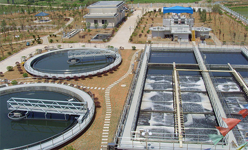 在环境保护要求日趋严格的今天，大数据监测是提升污水处理厂运营水平的必然选择。而佰马无线数采网关凭借灵活部署、稳定传输、边缘计算的特点，解决了复杂环境下大规模数据采集的难题，是污水处理厂实现数据汇聚、工艺优化、智慧升级不可或缺的关键基础设施。