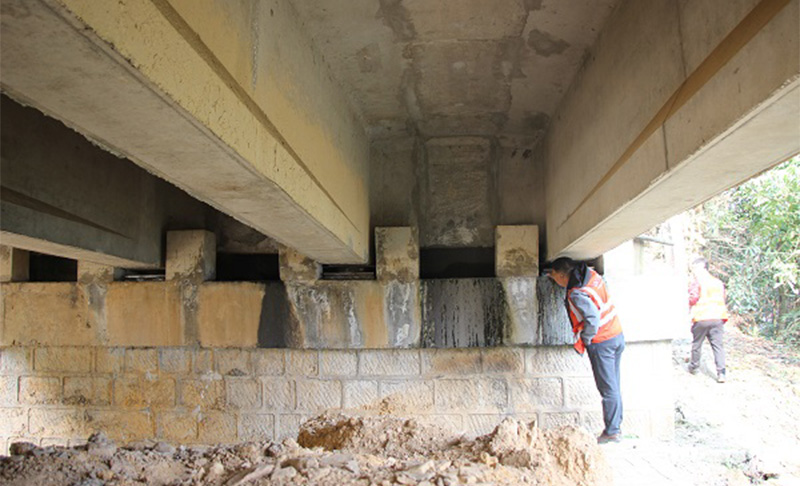 桥梁人工巡检.jpg 桥梁人工巡检.jpg