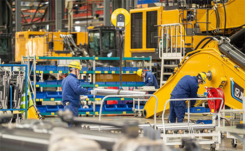 面对日益严峻的能源成本压力，智能数据采集网关能够将水电表数据转化为驱动企业精细化运营的宝贵资产，为企业水电节能、高效管理提供有力技术支撑。