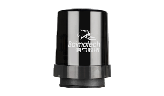 佰马LoRa（NEMA）单灯控制器具有通信距离远、通信速度快、通信功耗低、部署便捷等优点，采用行业标准NEMA底座，兼容国际NEMA接口，安装简单方便，专门面向远距离大范围灯网集中监测和策略管理需求。