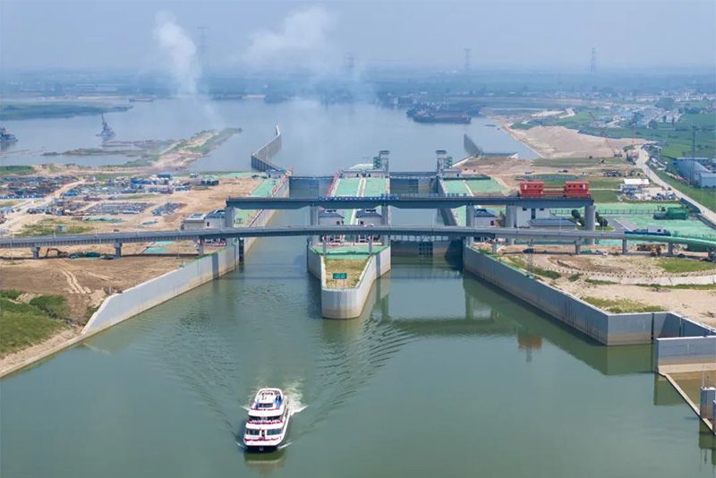 河道船闸.jpg 河道船闸.jpg