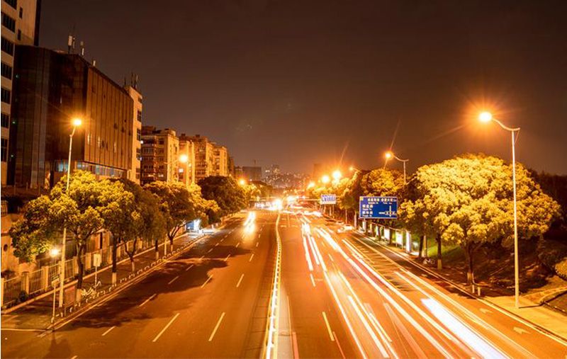 城市道路照明.jpg